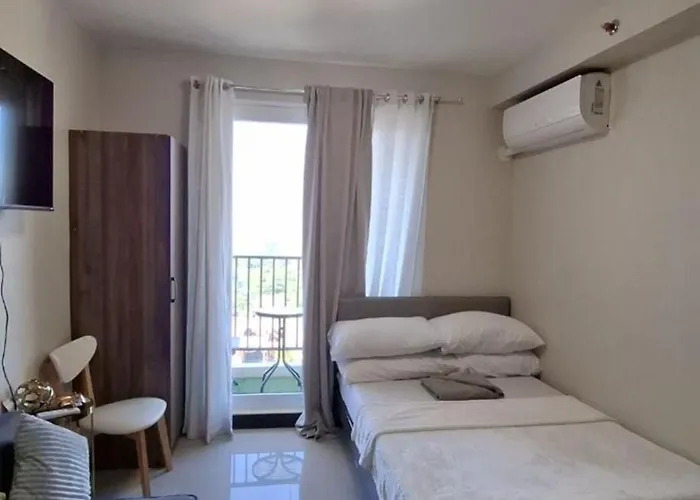 Ocean Breeze In Lapu-lapu - Private With Balcony 3*