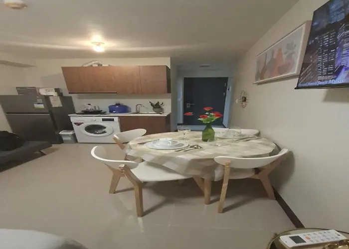 Ocean Breeze In Lapu-lapu - Private With Balcony